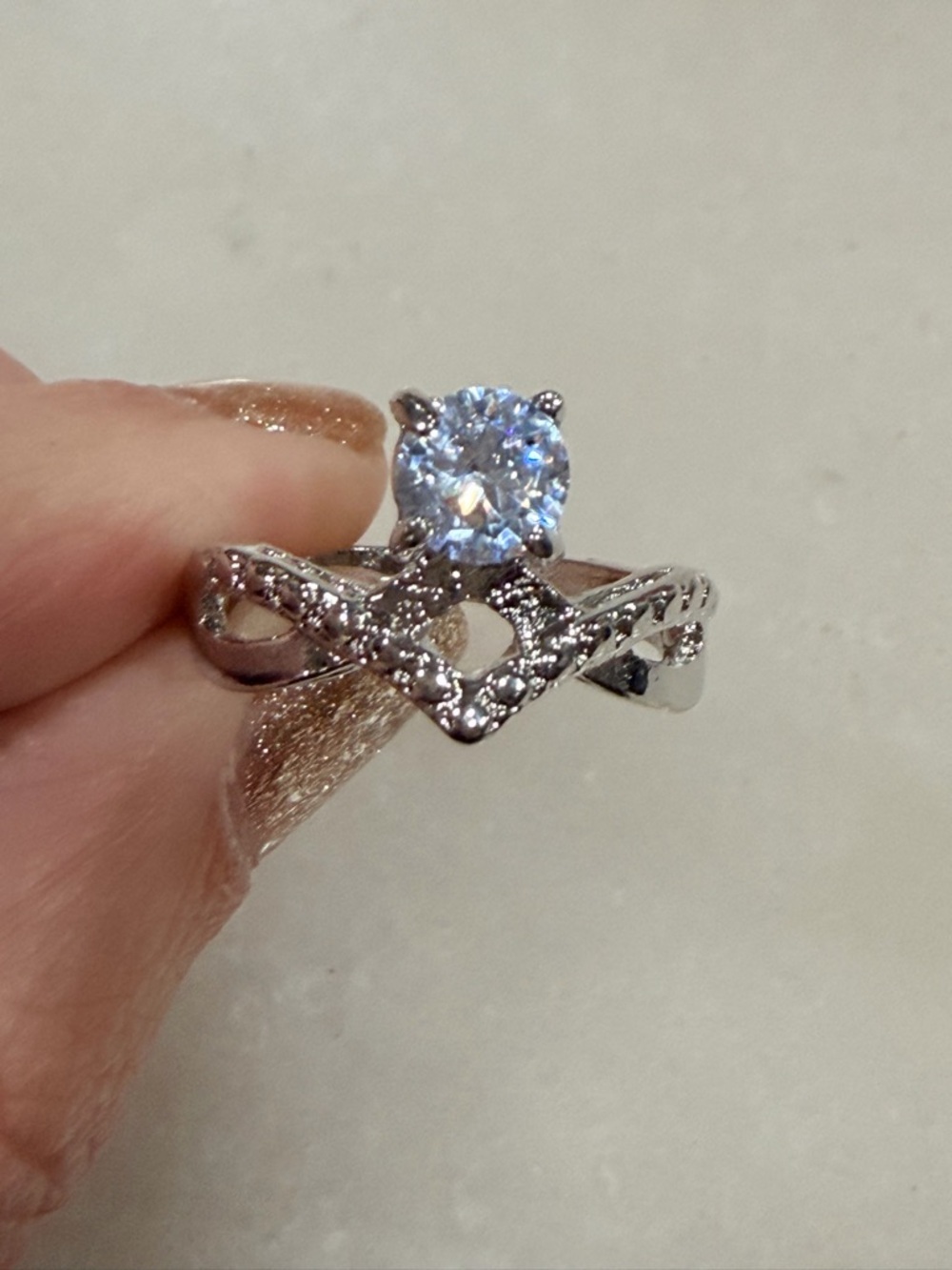 Artisan Silver Twisted Halo Ring with Blue Cubic Zirconia Stone Size 9.5